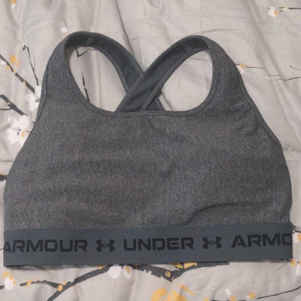 Under Armor Criss Cross Sports Bra